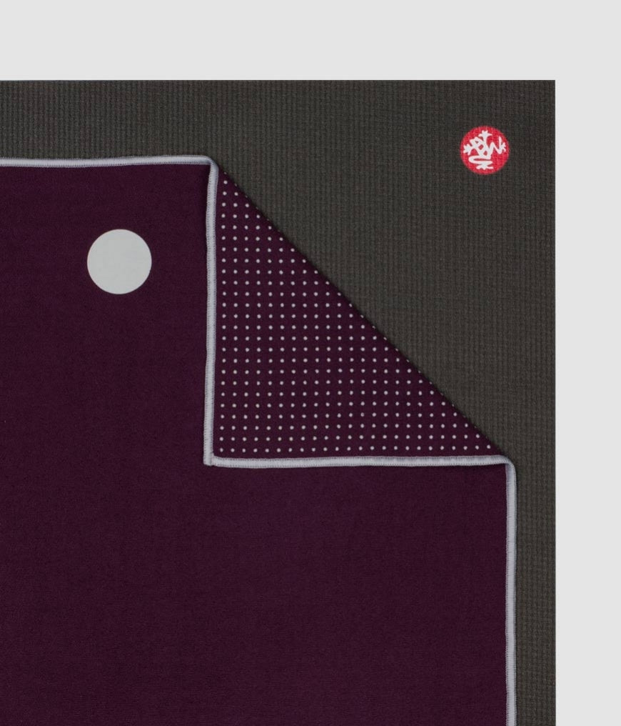 242013-yogitoes-skidless-indulge-3.jpg